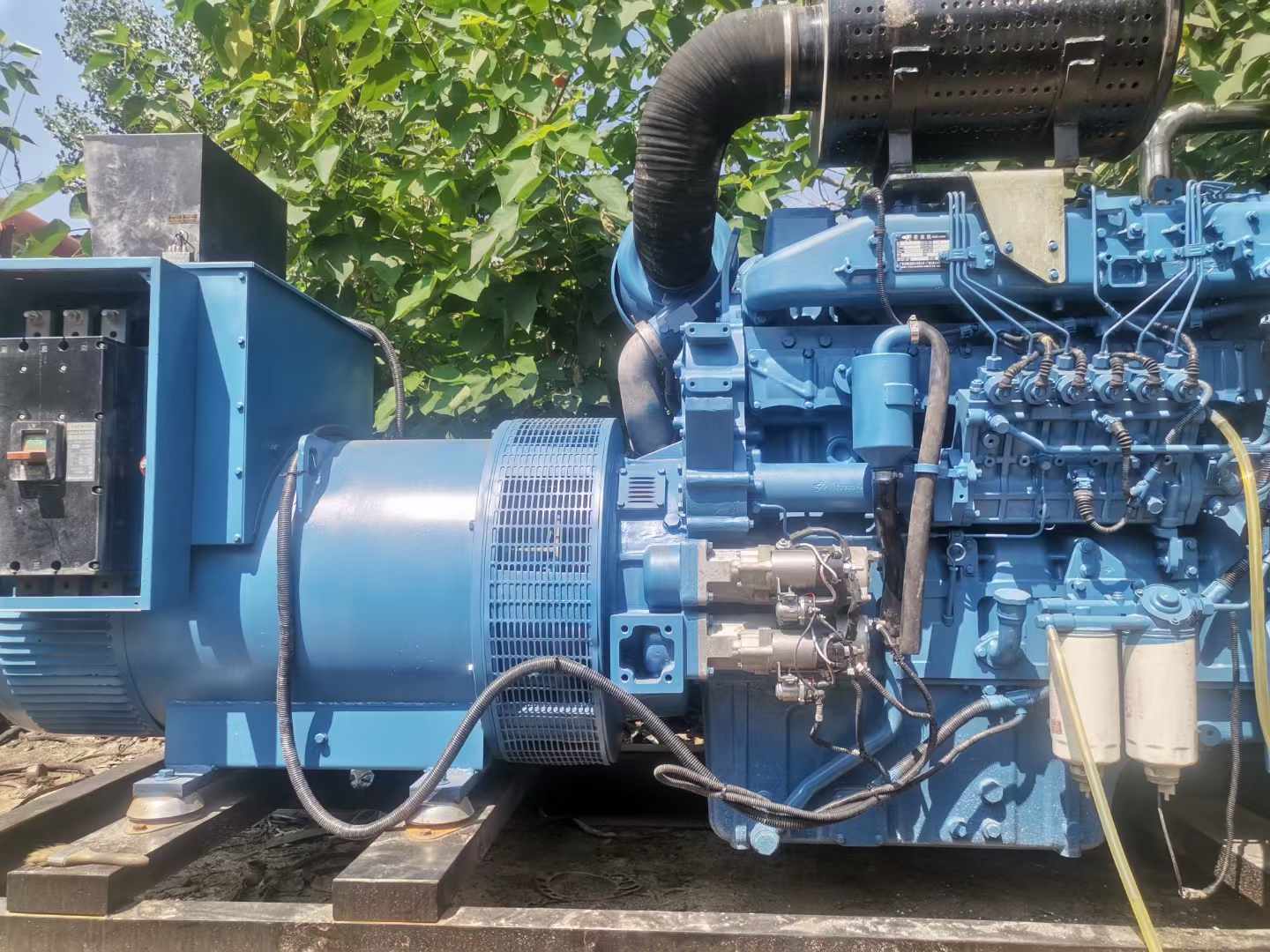 松江详细说明降低 800kW 柴油发电机输出电流波动的方法